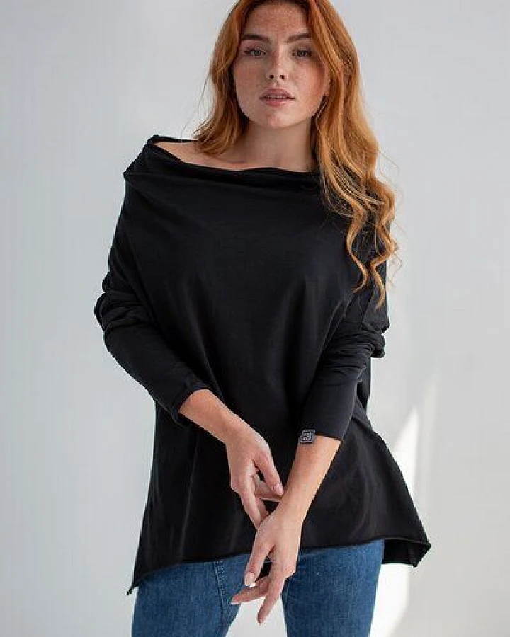 KOKOworld Bluse Minimal Black – Oversize – Bio-Baumwolle – offene Kanten – vorne länger als hinten – Fair produziert in Polen