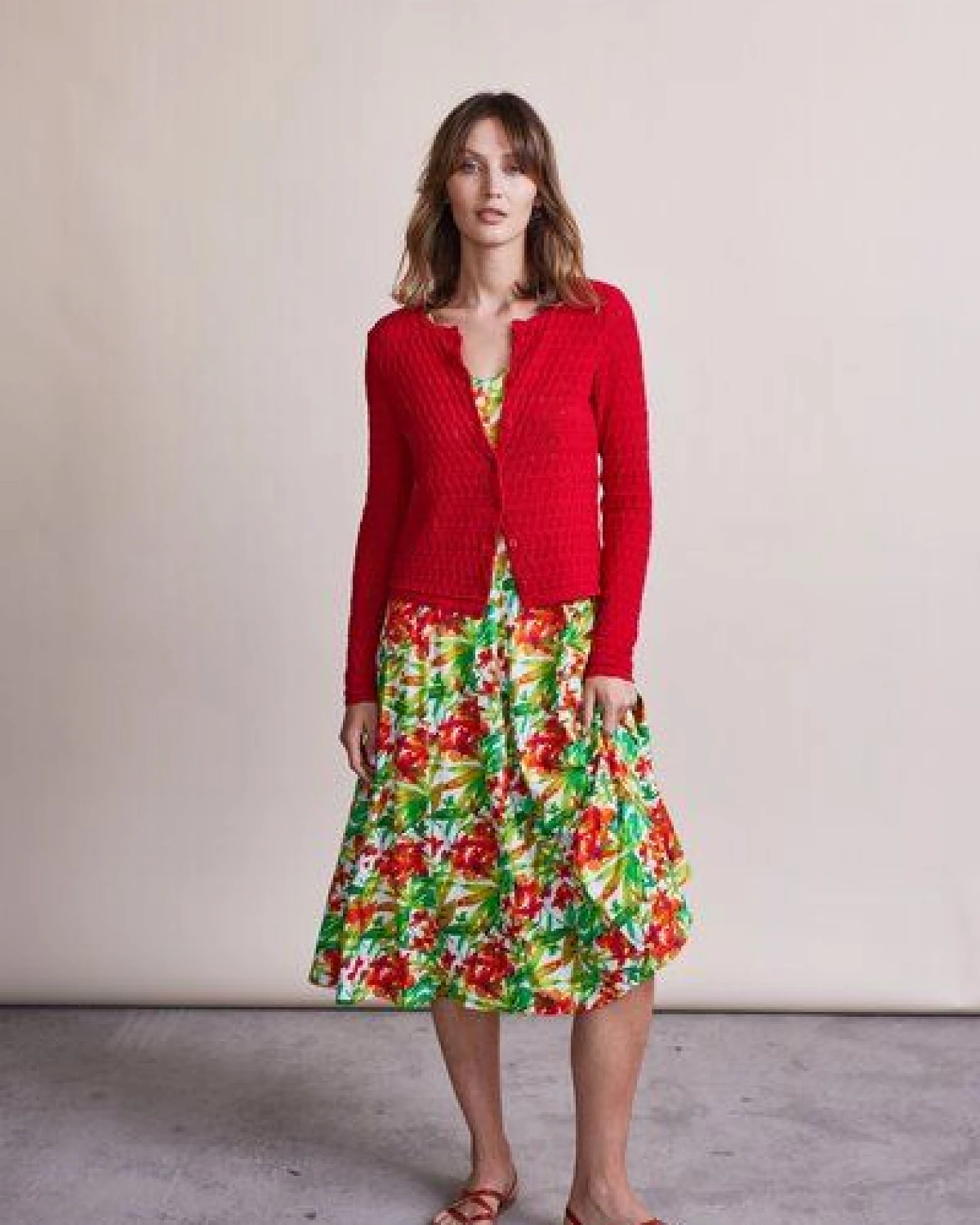 LANA Organic Strickjacke für Damen, Modell Marcelina – Ansicht 2