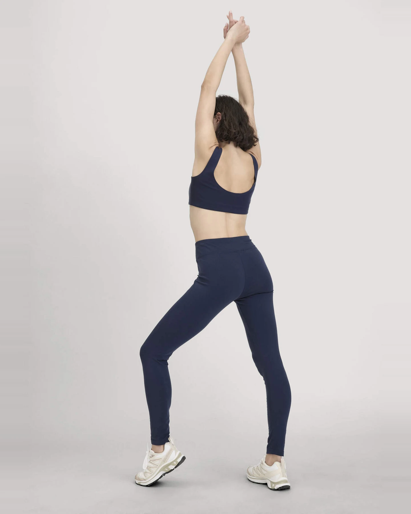 hessnatur Loungewear Leggings Medium Cut ACTIVE LIGHT aus Bio-Baumwolle - blau - Größe L/l – Ansicht 2