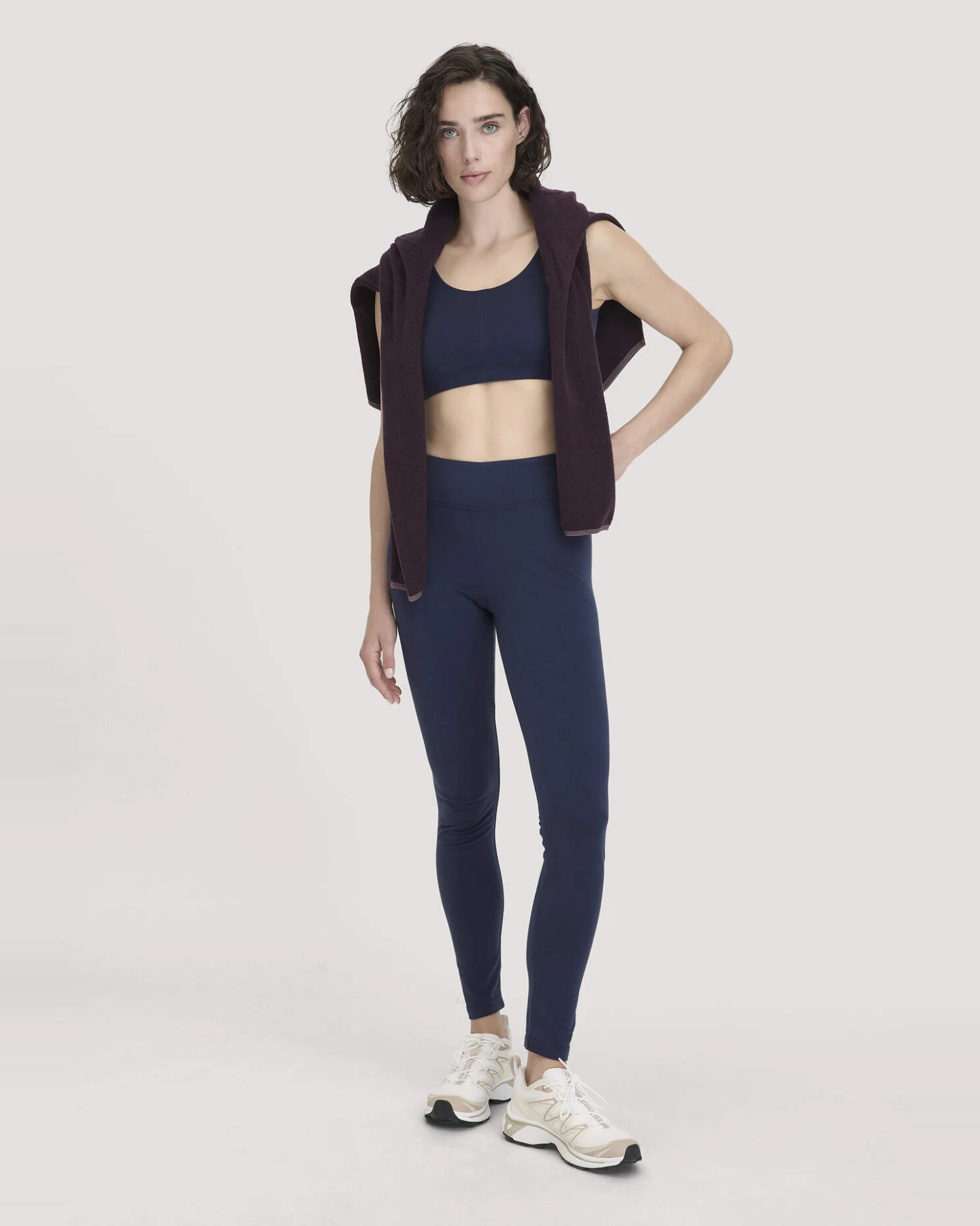 hessnatur Loungewear Leggings Medium Cut ACTIVE LIGHT aus Bio-Baumwolle - blau - Größe L/l – Ansicht 4