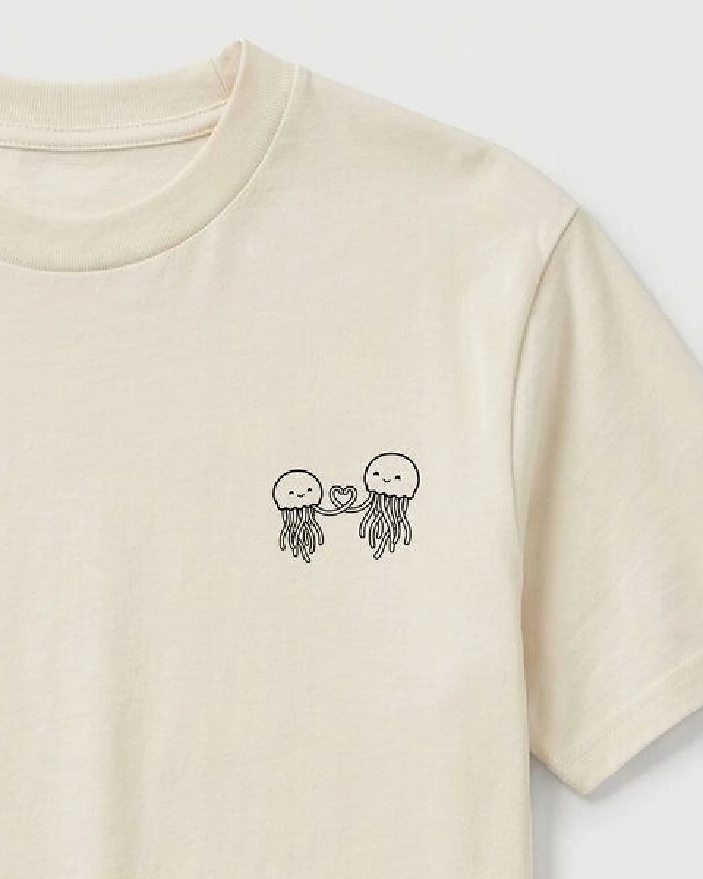 vis wear Quallen mit Herz – Liebe im Ozean – Pure Natural Bio Baumwolle Shirt – Ansicht 2