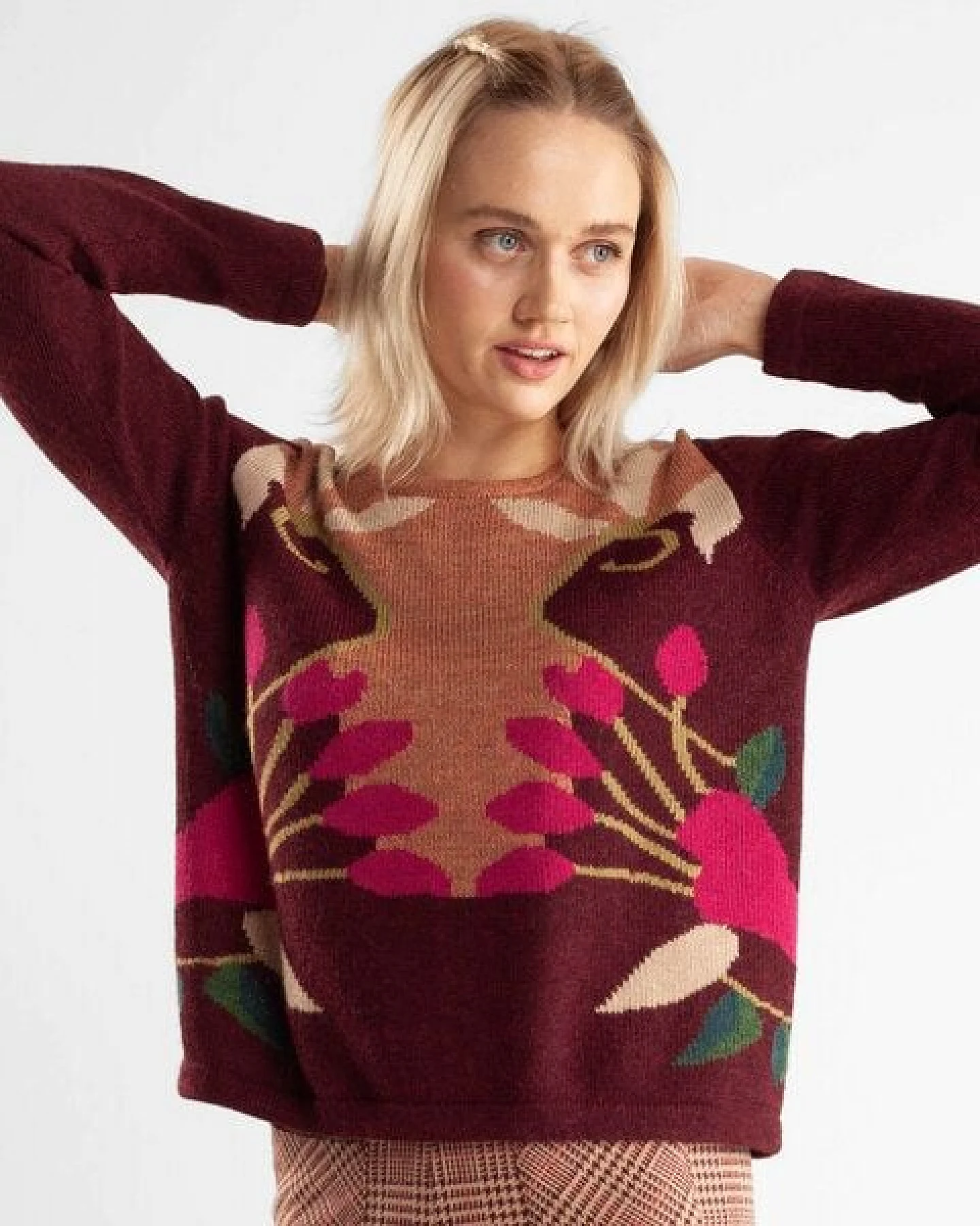 Alma & Lovis Musterpullover aus Baby-Alpaka – Ansicht 3