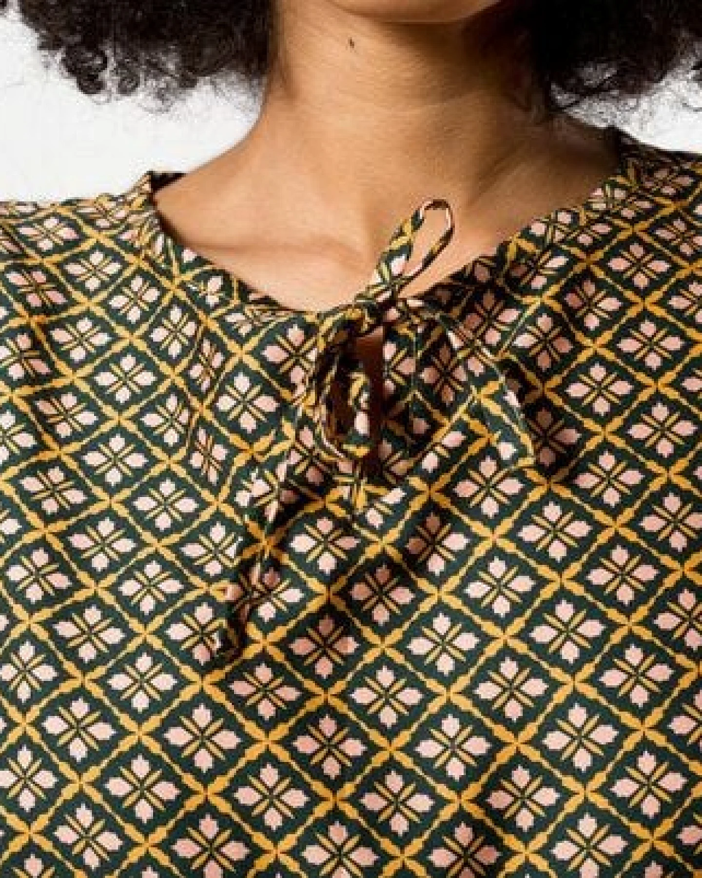 Nevice Bluse mit Puffärmeln aus Bio-Baumwolle – Ansicht 3