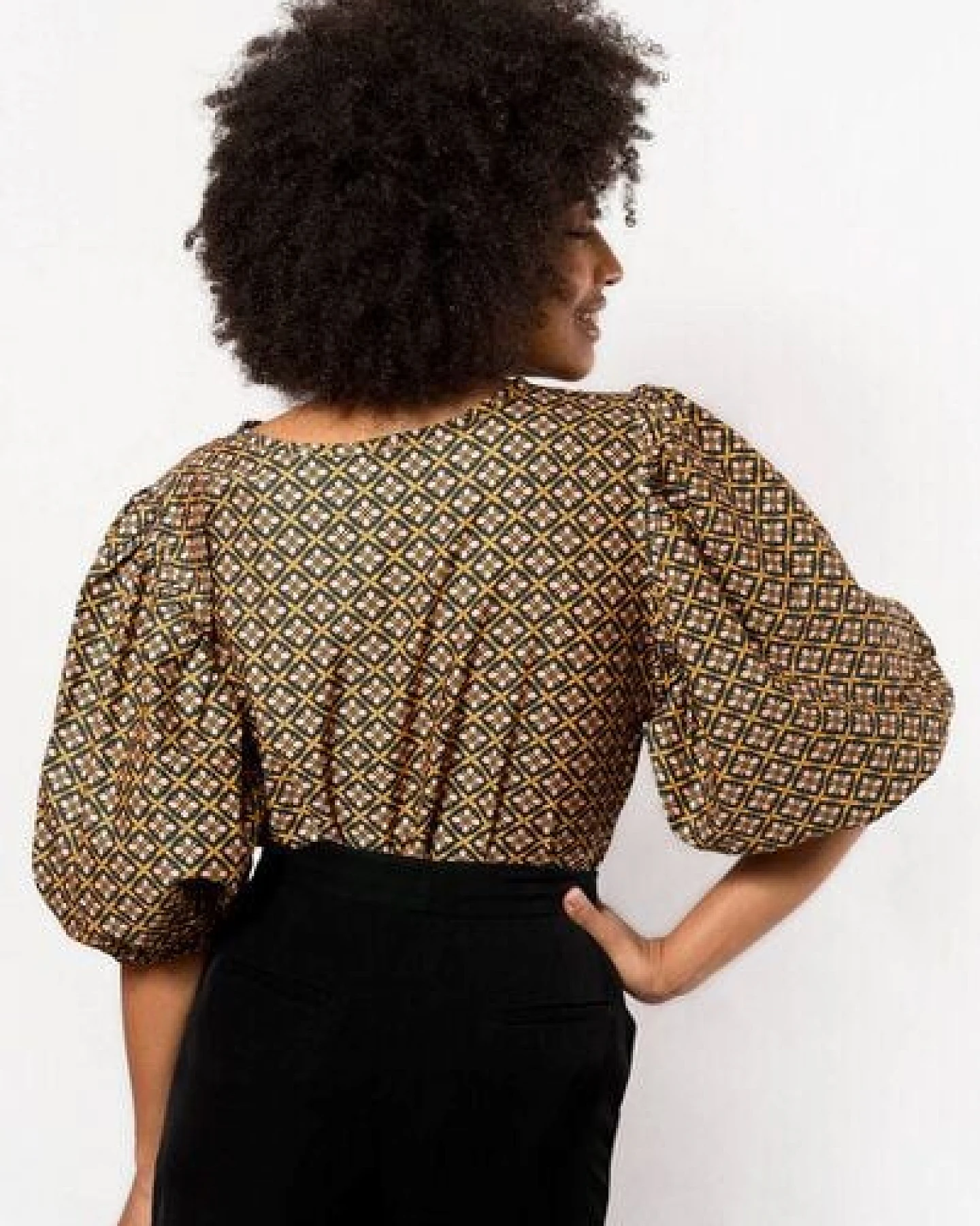 Nevice Bluse mit Puffärmeln aus Bio-Baumwolle – Ansicht 4