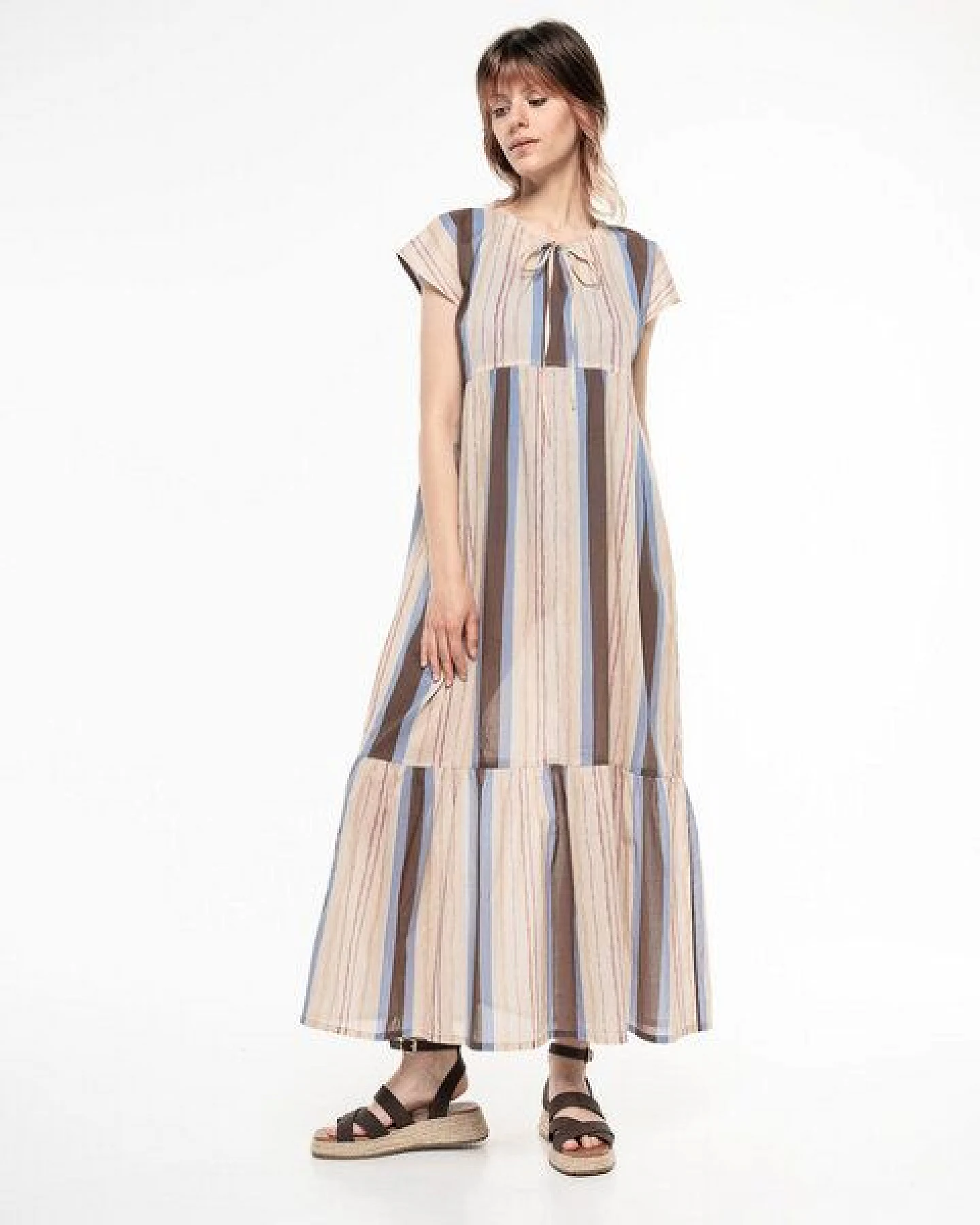 Alma & Lovis Volant-Maxikleid aus feinstem Bio-Baumwoll-Batist – Ansicht 2