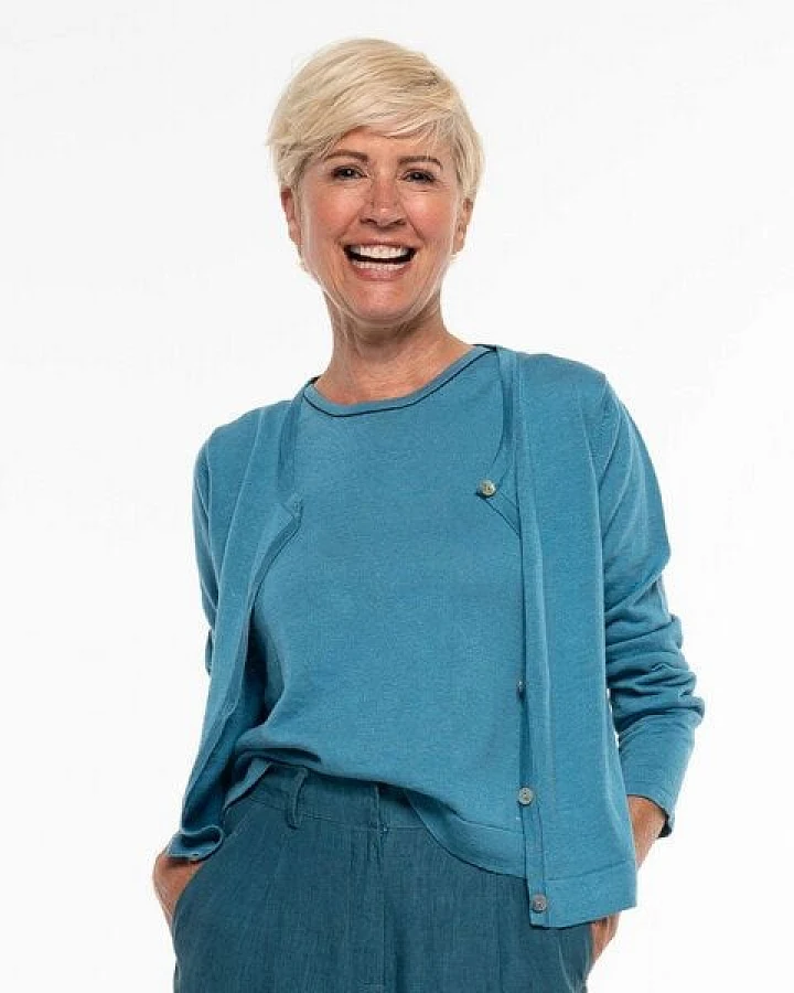 Alma & Lovis Leichter Feinstrick-Cardigan aus Leinen-Cotton-Mix