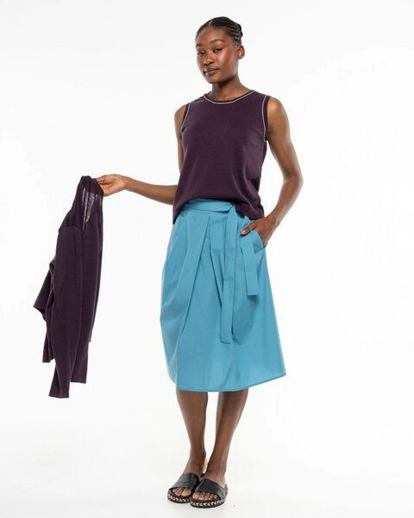 Alma & Lovis Elegant-sportiver Midi-Rock aus Organic Cotton – Ansicht 2
