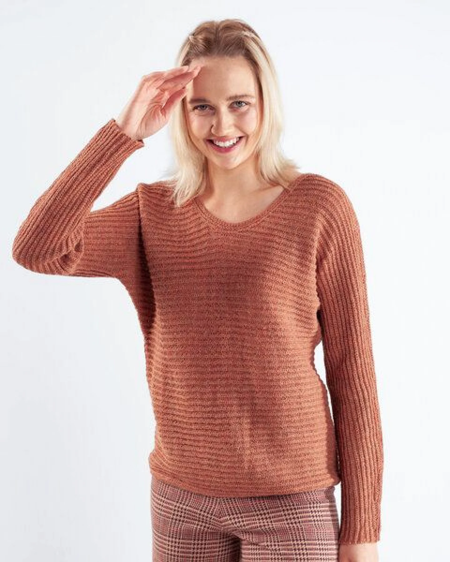 Alma & Lovis Rippen-Pullover aus Baby-Alpaka – Ansicht 3