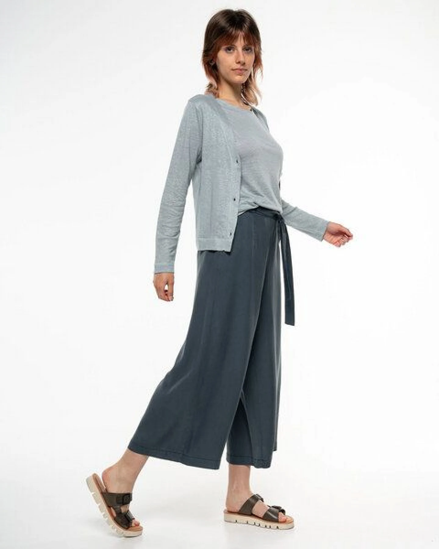 Alma & Lovis Eleganter Cardigan aus 100% Leinen-Jersey – Ansicht 3