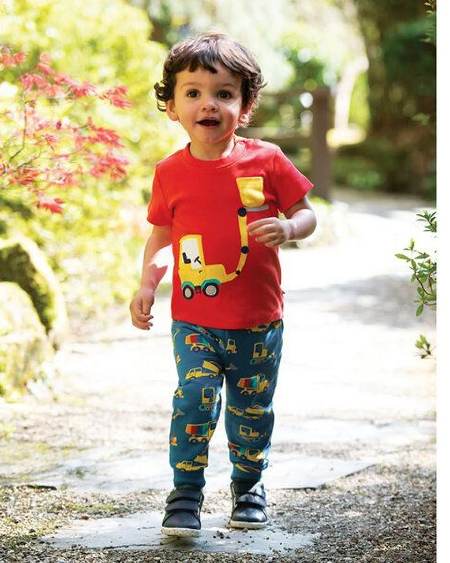 Frugi T-Shirt Gabelstapler Koi Rot – Ansicht 2