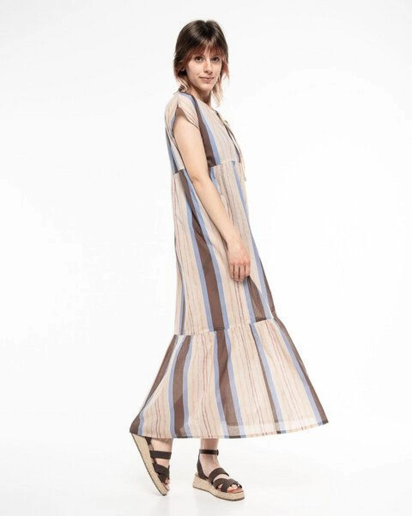 Alma & Lovis Volant-Maxikleid aus feinstem Bio-Baumwoll-Batist – Ansicht 3