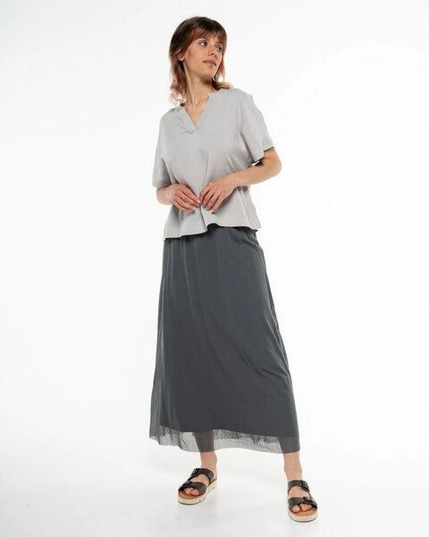 Alma & Lovis Edles Blusenshirt aus fließendem EcoVero – Ansicht 2
