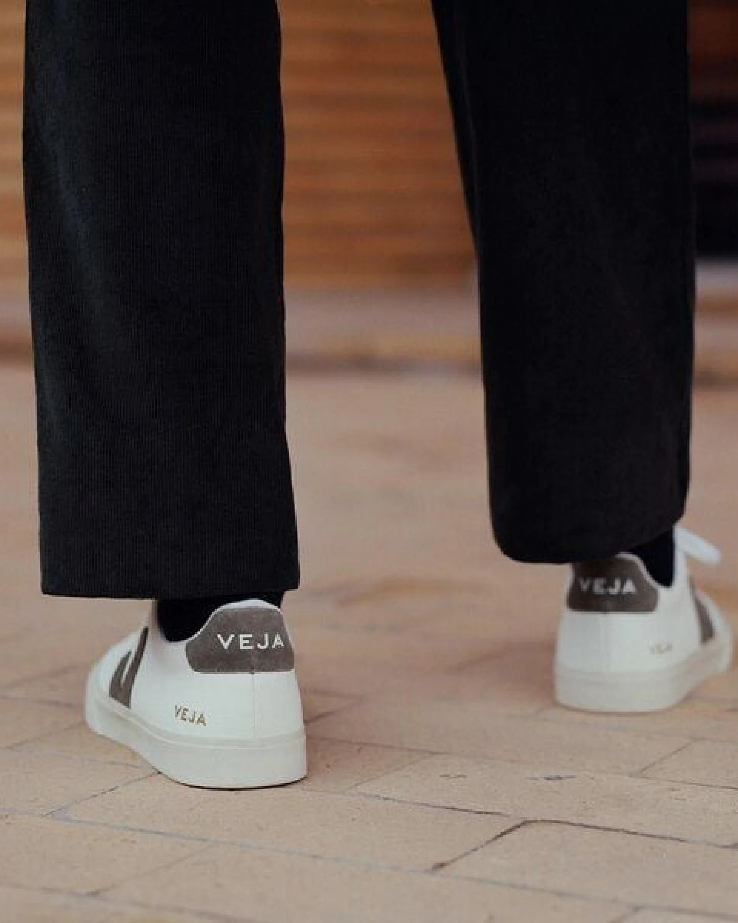 VEJA – Campo Leather Extra White Kaki – Ansicht 2