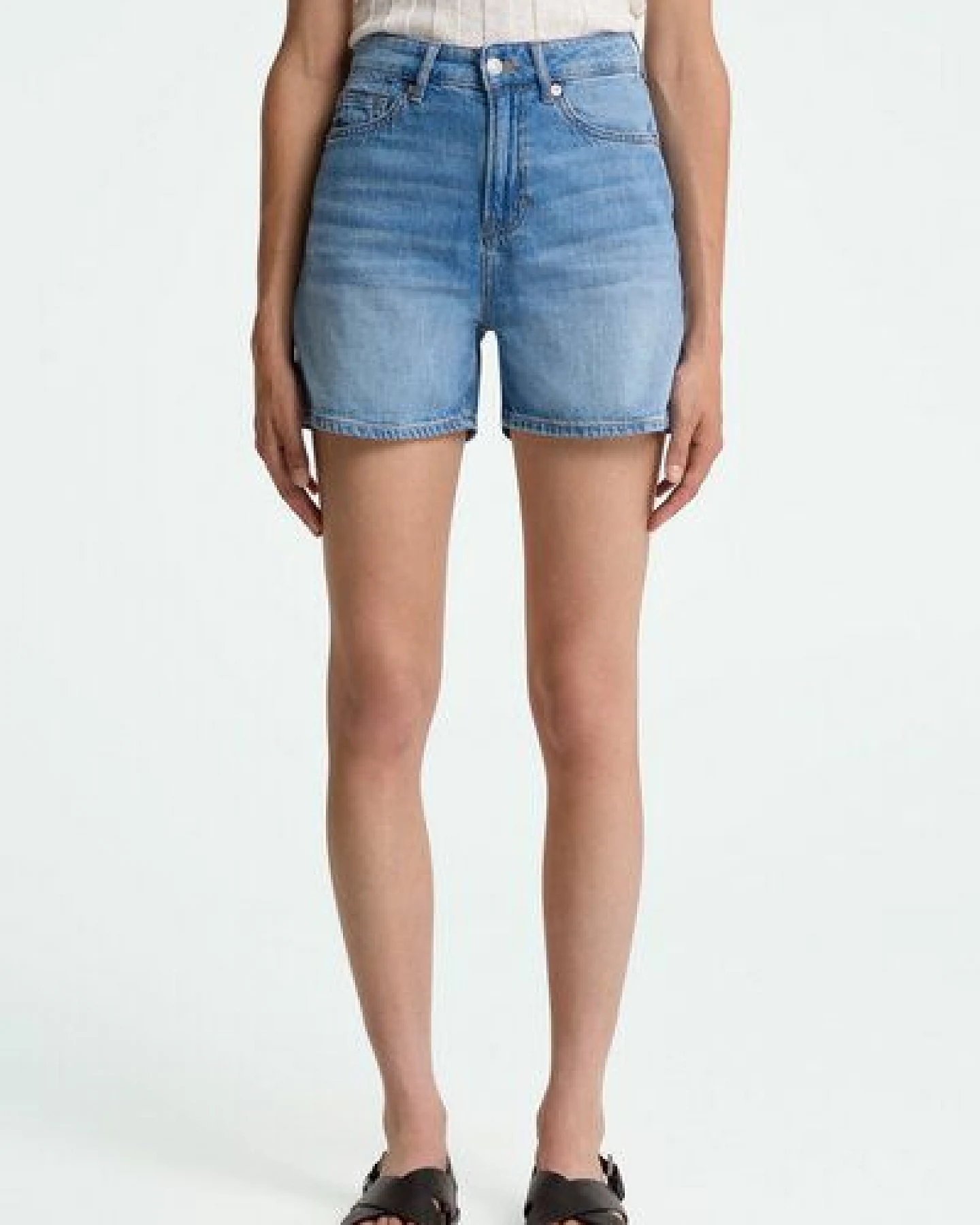 Kings Of Indigo Jeans-Shorts LIORA Hopcete Electric Mid – Ansicht 2