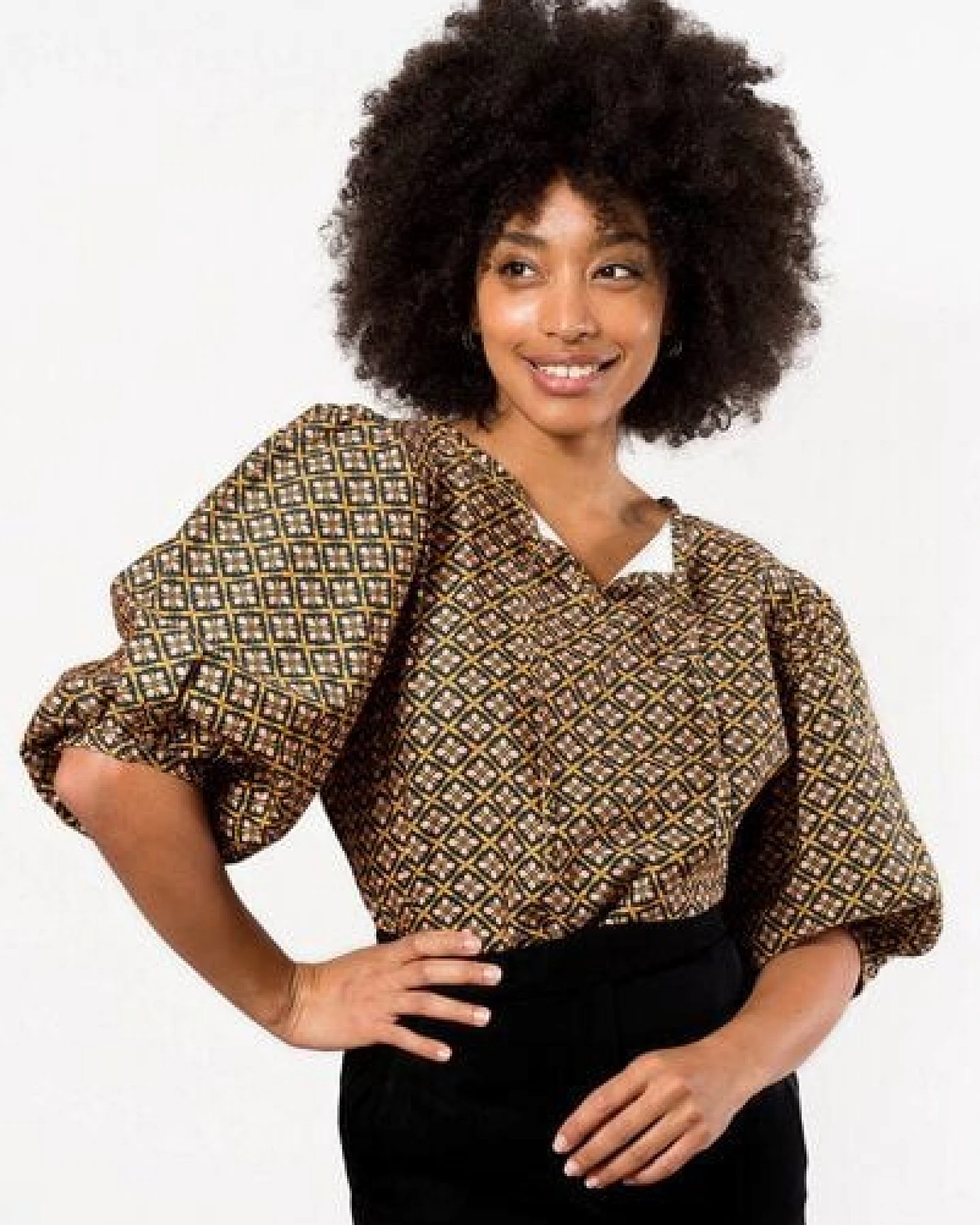 Nevice Bluse mit Puffärmeln aus Bio-Baumwolle – Ansicht 2