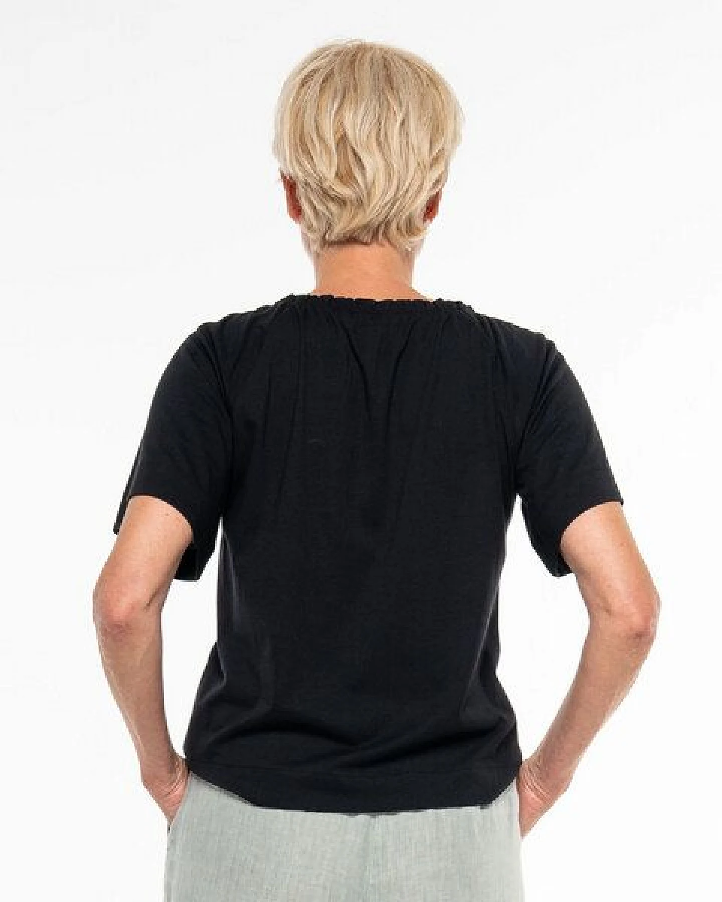Alma & Lovis Charmantes Blusenshirt aus Organic Cotton – Ansicht 4