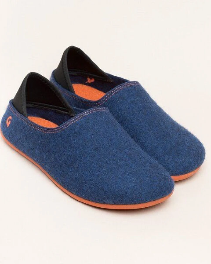 Blau