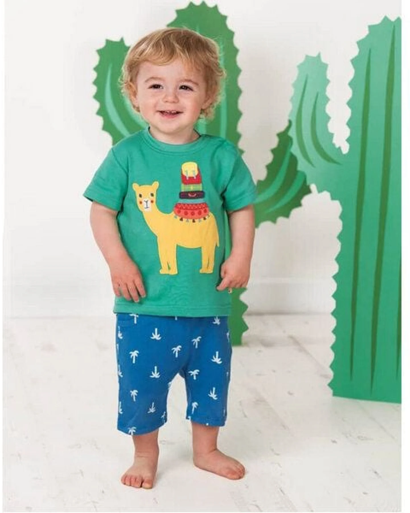 Frugi T-Shirt Kamel Jungel grün – Ansicht 2