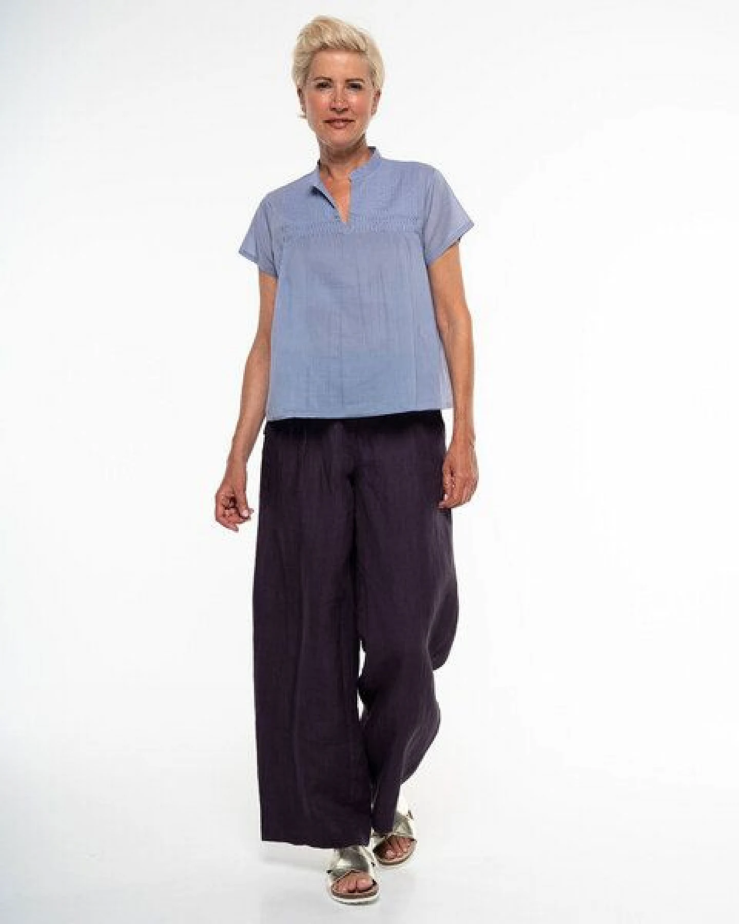 Alma & Lovis Charmantes Blusenshirt aus feinster Bio-Baumwolle – Ansicht 2