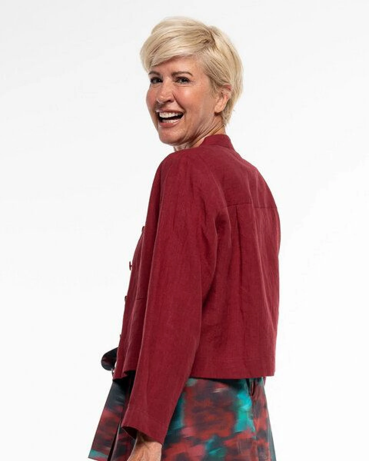 Alma & Lovis Lässiger Leinen-Kurzblazer im modern Italian-Look – Ansicht 3