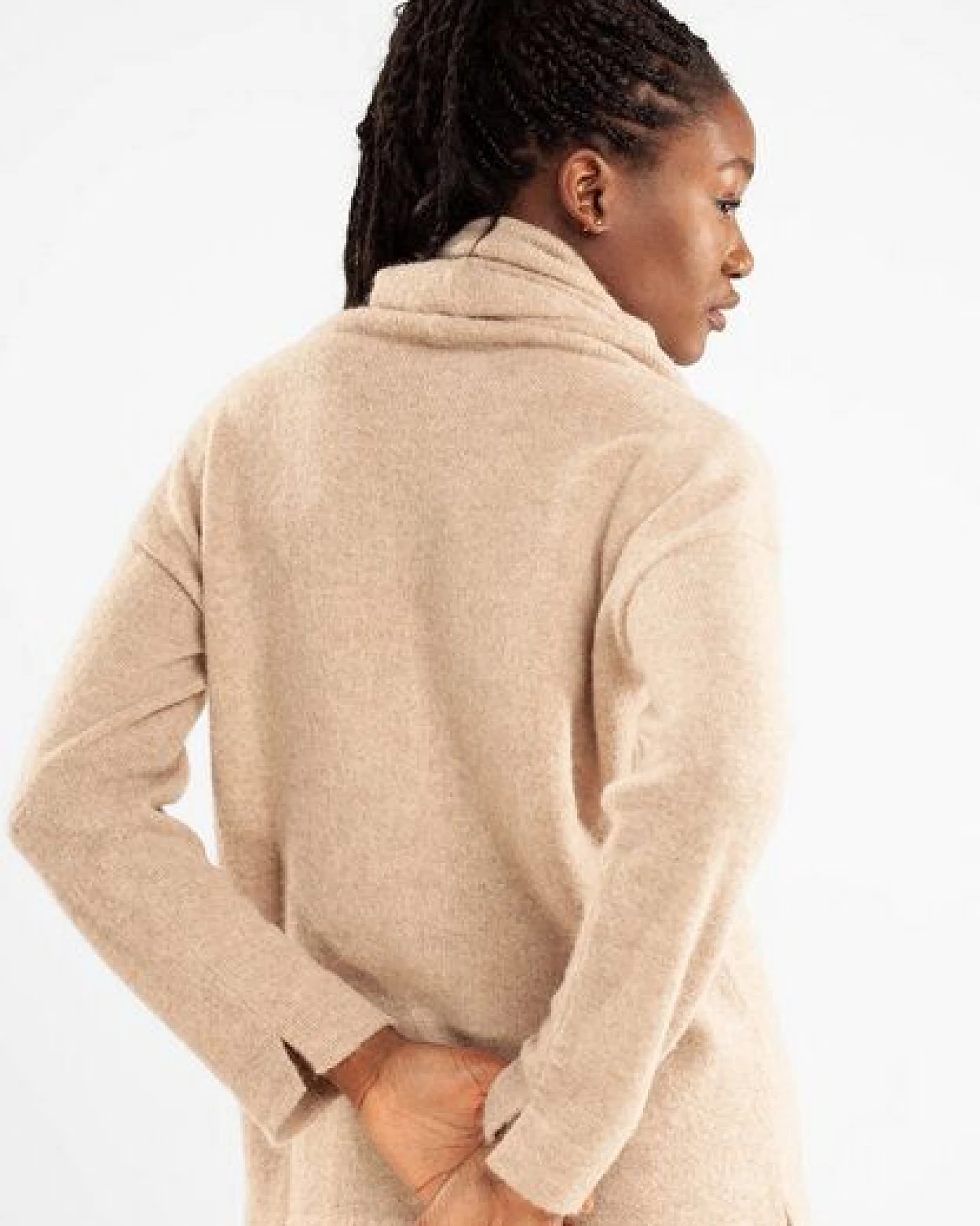 Alma & Lovis Schalkragen Pullover aus Baby-Alpaka – Ansicht 4