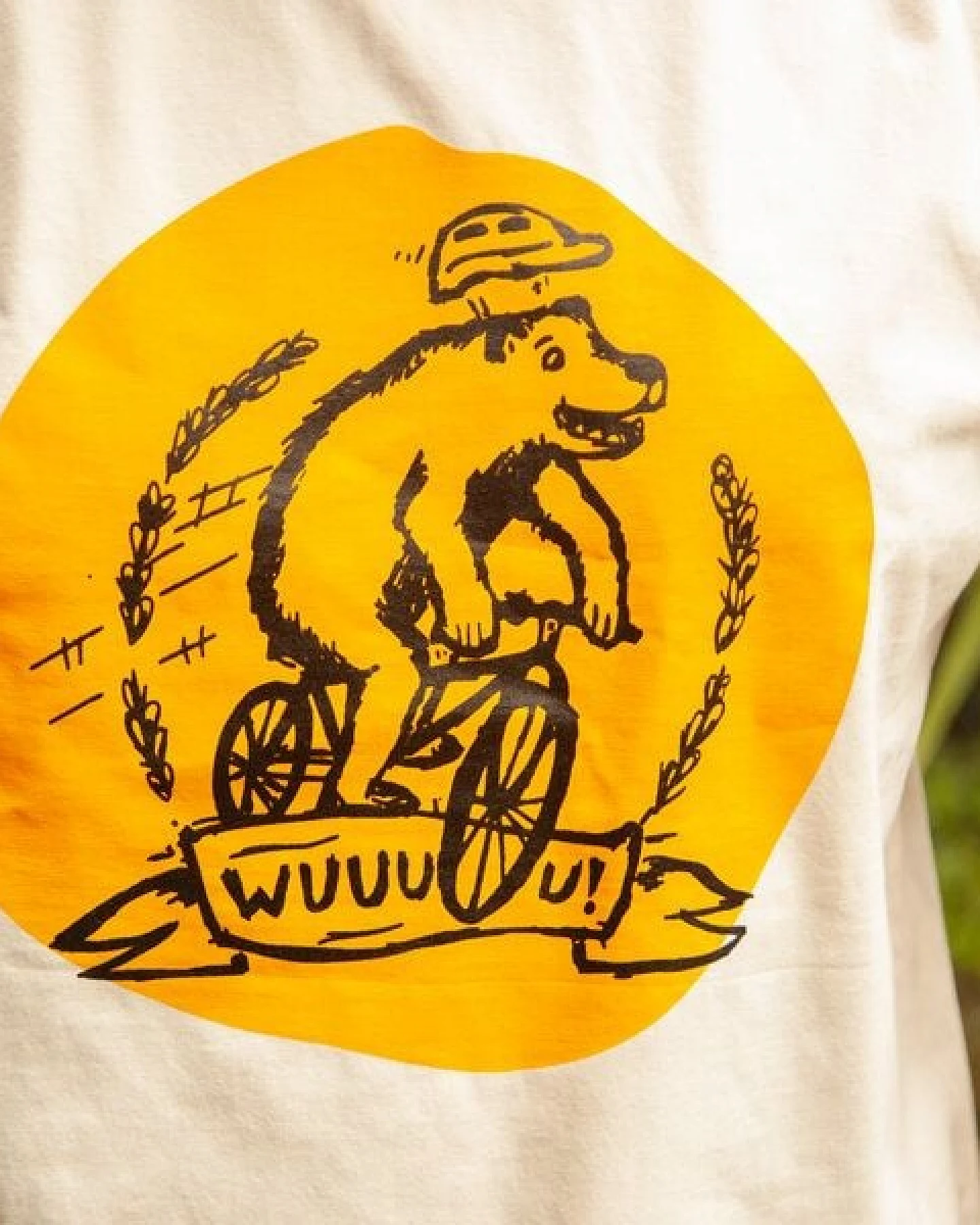 päfjes Wuuuu der Bär fährt Rad / Fahrrad - Fair Wear Männer Unisex Bio T-Shirt Siebdruck - 2c – Ansicht 3