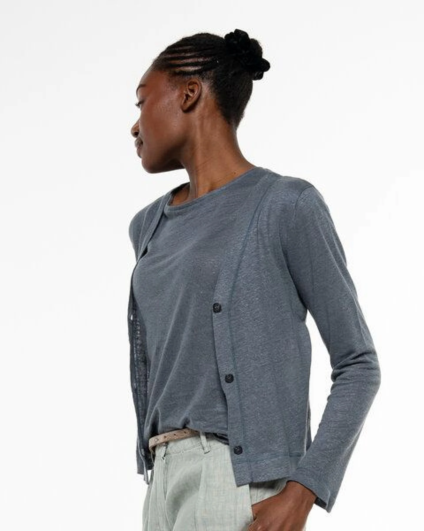 Alma & Lovis Eleganter Cardigan aus 100% Leinen-Jersey – Ansicht 3