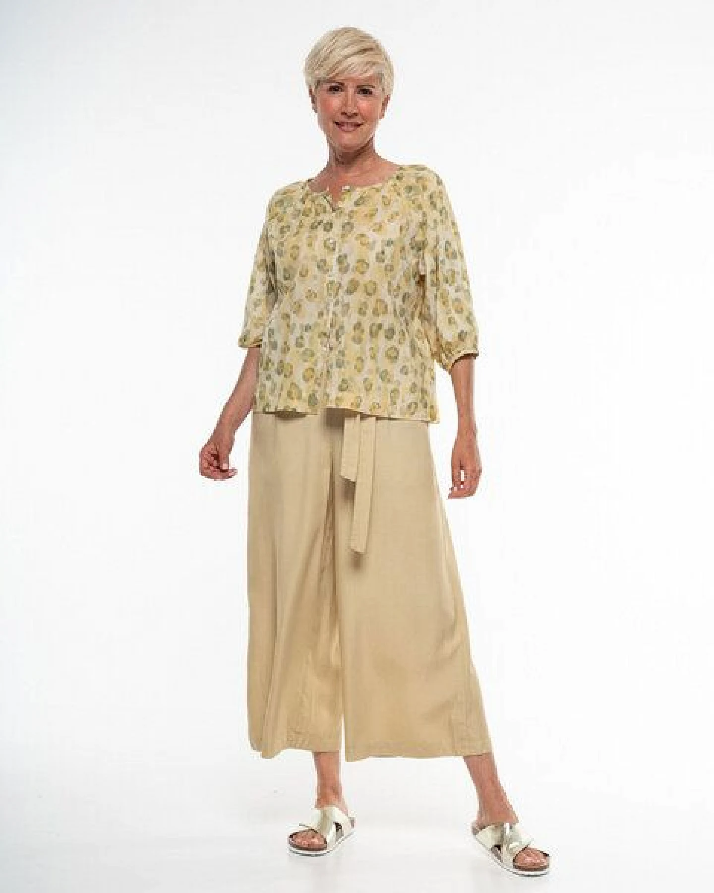 Alma & Lovis Stylische Sommerbluse aus feinster Bio-Baumwolle – Ansicht 2