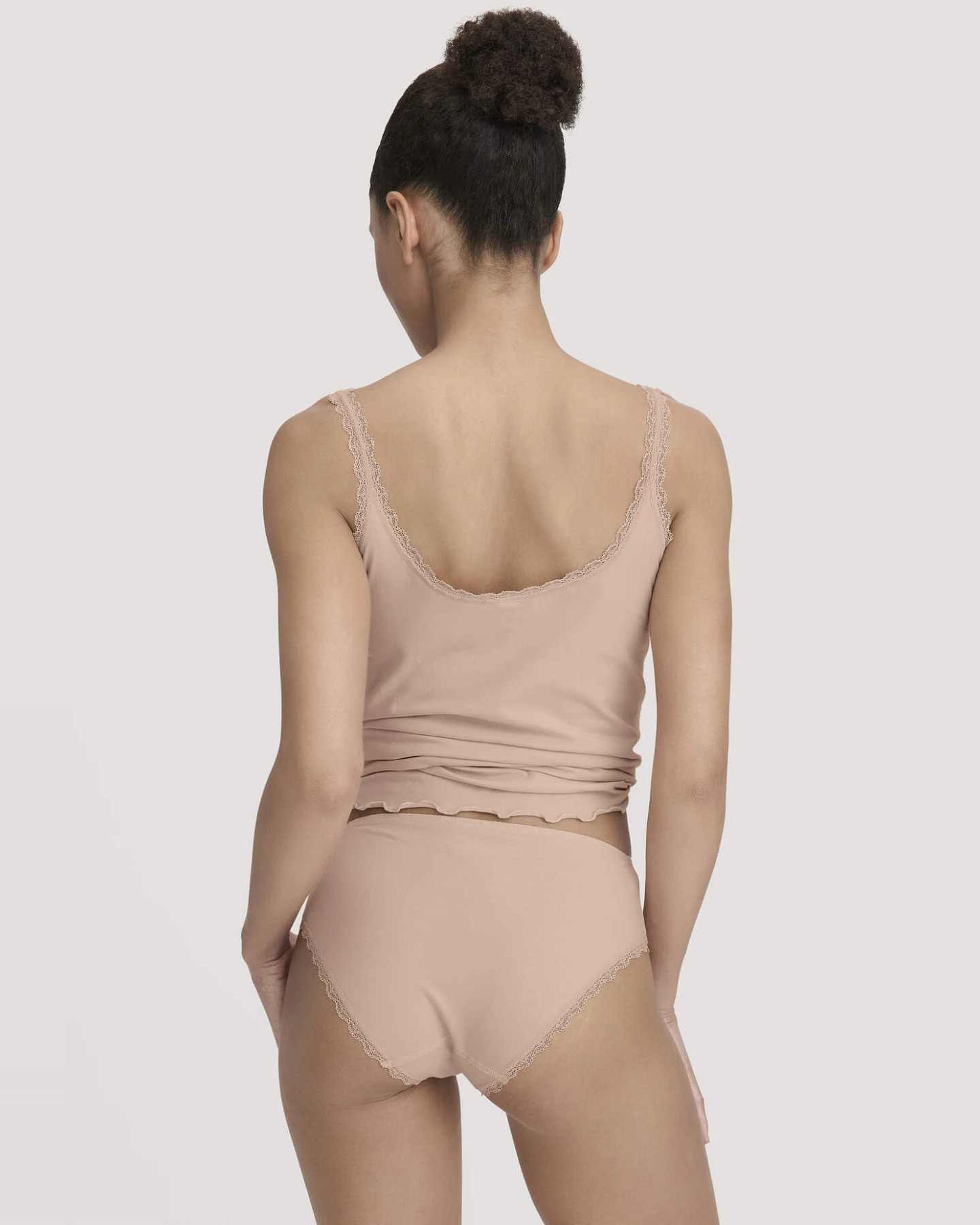 hessnatur Damen Panty Regular Cut COTTON FEEL LACE aus Bio-Baumwolle - rosa - Größe 46 – Ansicht 2