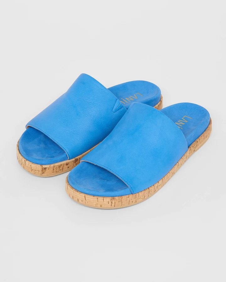 Blau