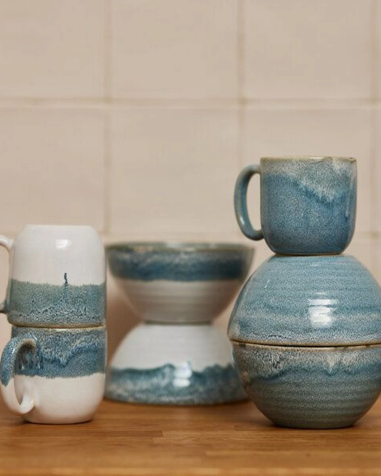 onomao Handgemachte Tasse mit Henkel aus Steinzeug – Ansicht 2
