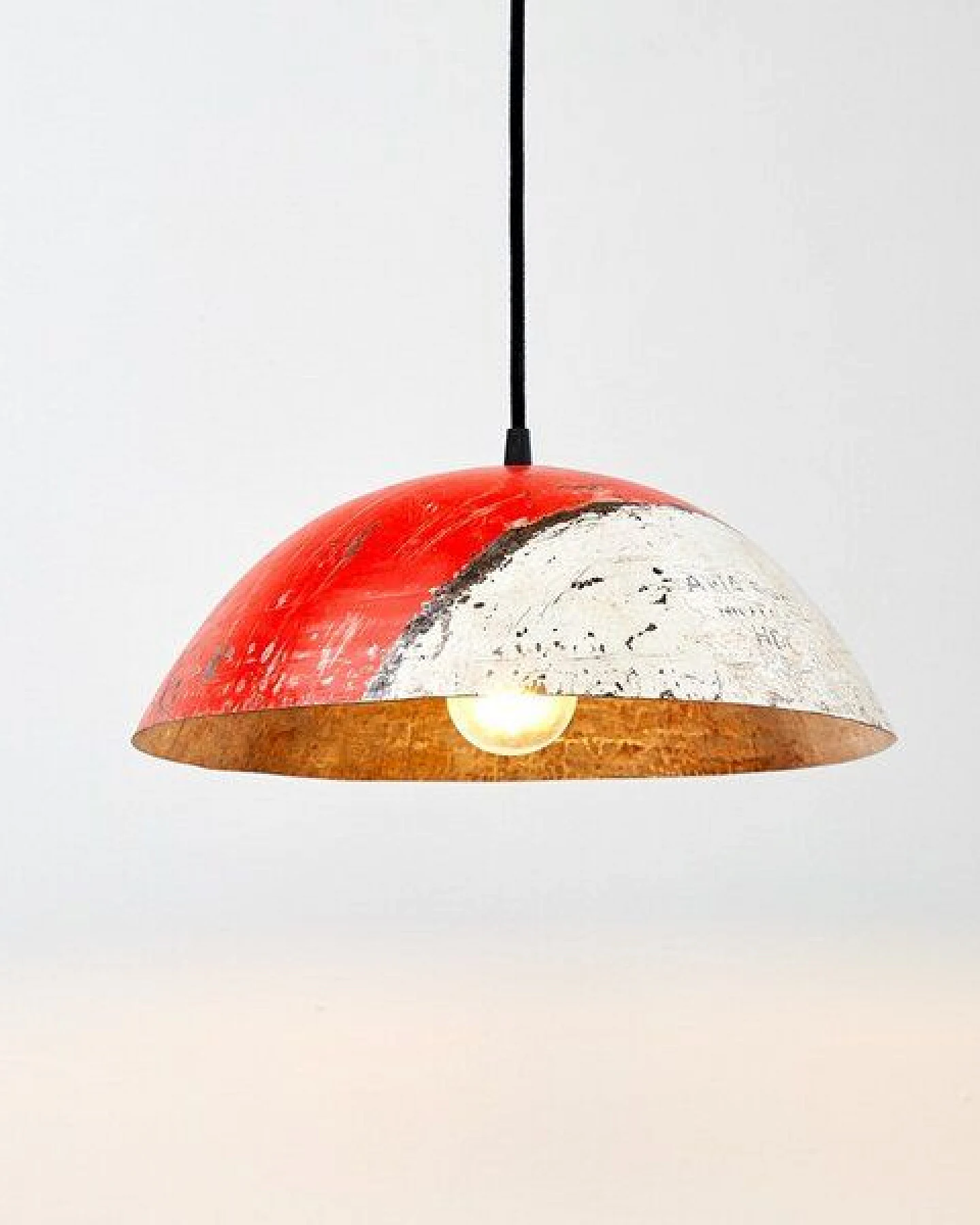 Moogoo Creative Africa Kleine Deckenleuchte aus recycelten Ölfässern 34cm Durchmesser Industrial Design Upcycling – Ansicht 2