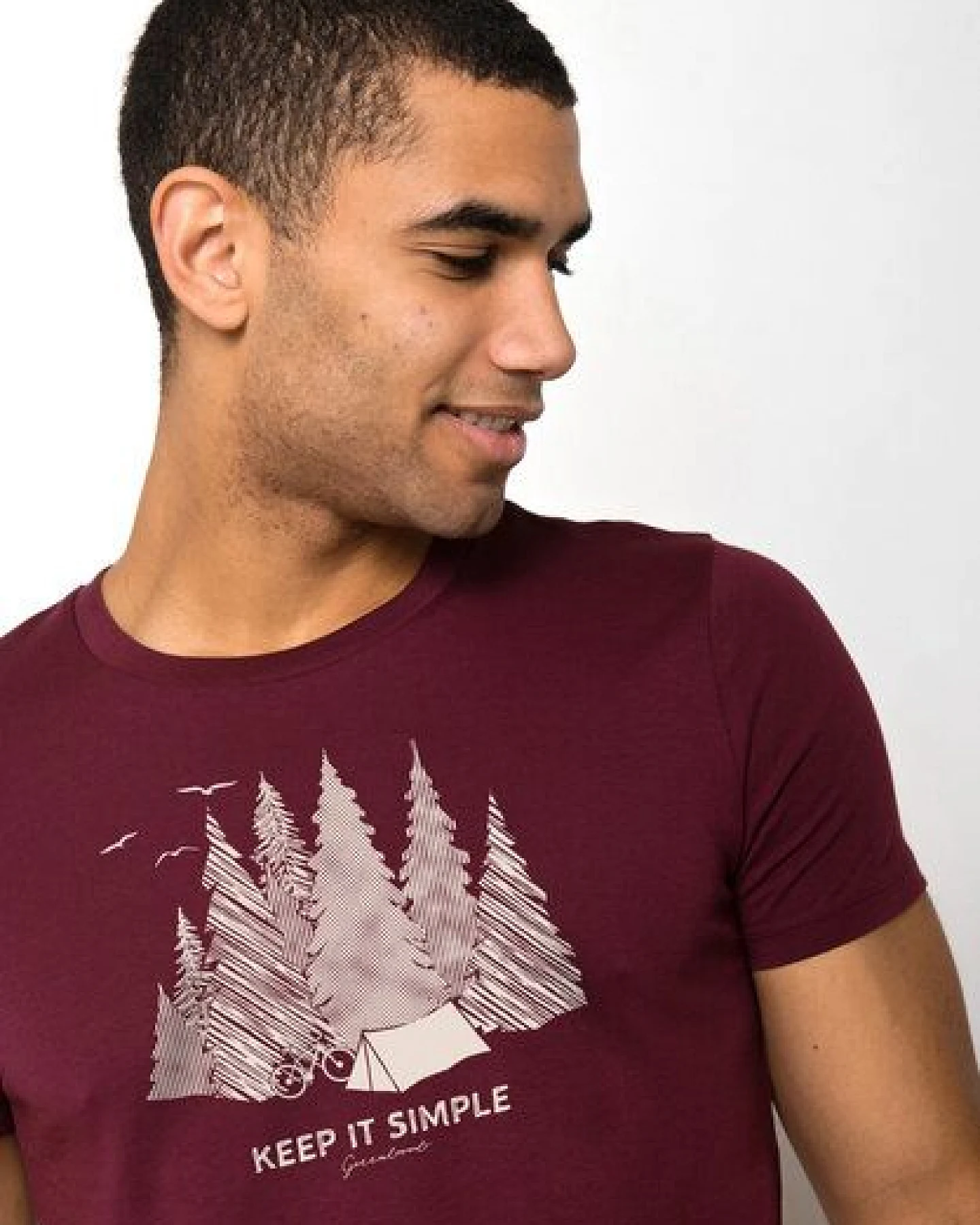 GREENBOMB Nature Keep Guide - Sportliches T-Shirt aus Bio-Baumwolle / hochwertiger Print / GOTS / Fair & Vegan – Ansicht 2