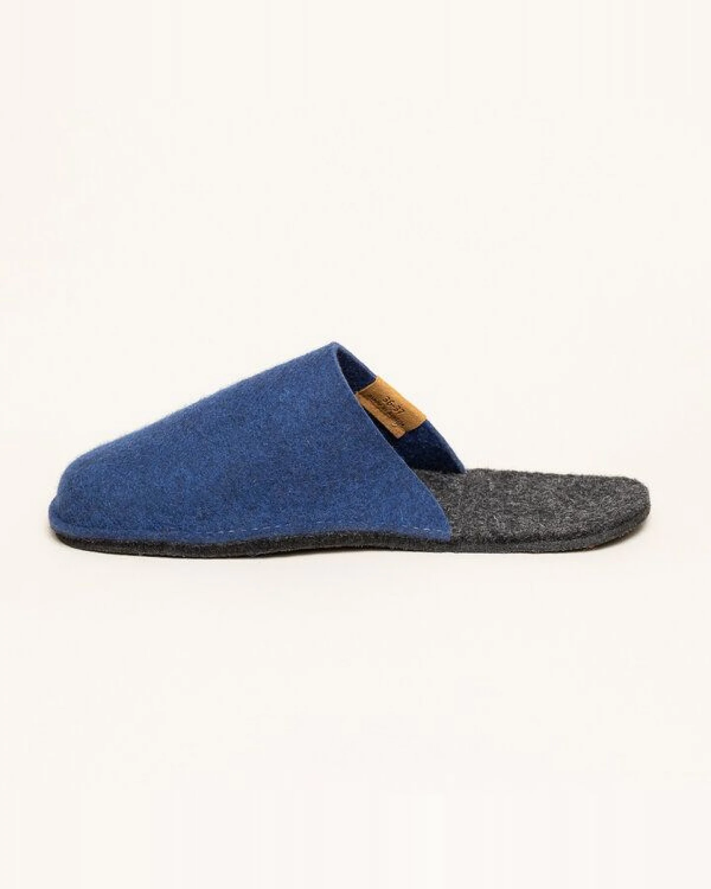 Magicfelt Filz-Pantoffel Magic Travel aus 100% recycelter Schurwolle für Damen & Herren - perfekt für Reisen & Zuhause – Ansicht 3