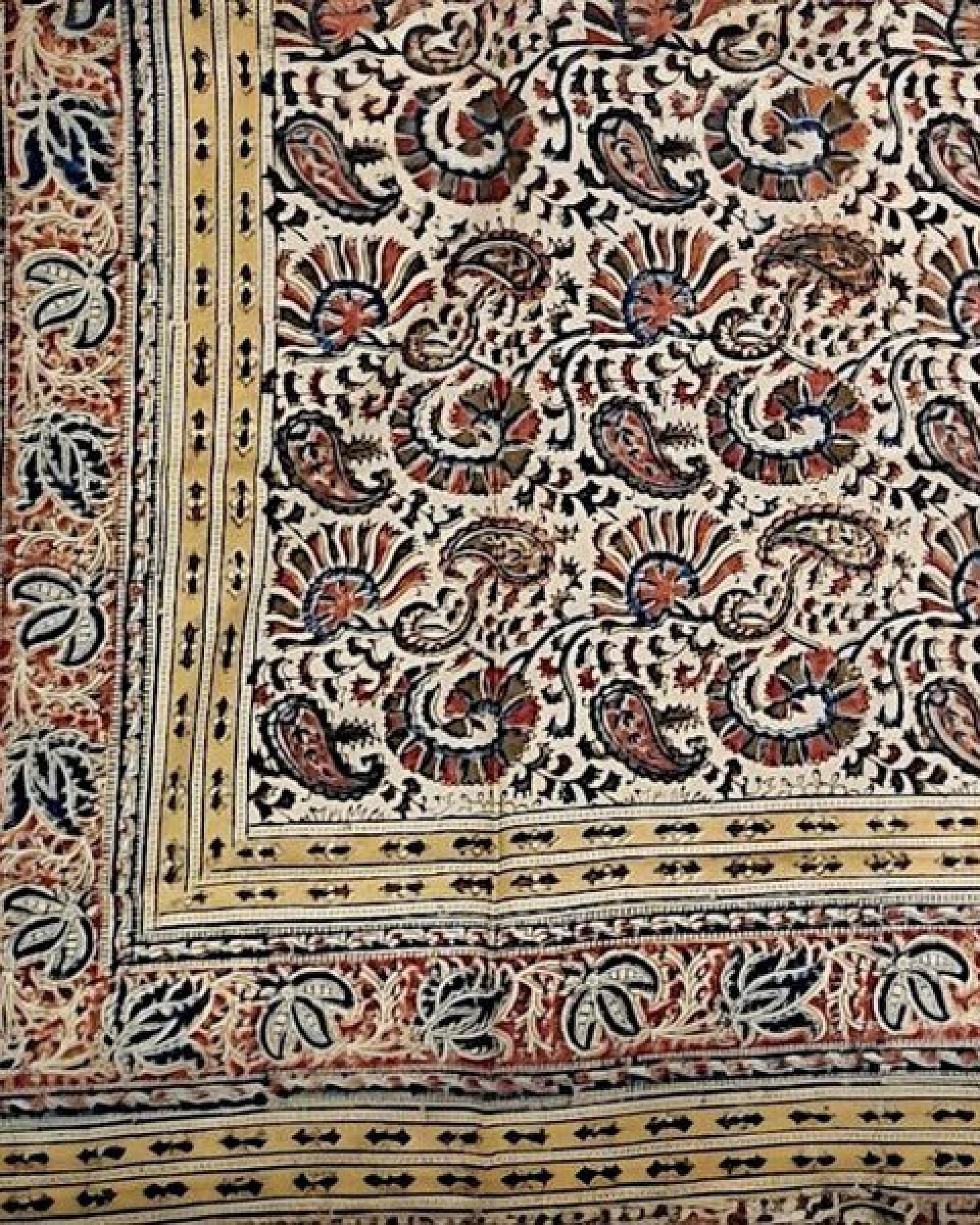 Der Lindwurm Kalamkari- Tuch (110x110 cm), Handdruck mit Pflanzenfarben – Ansicht 2
