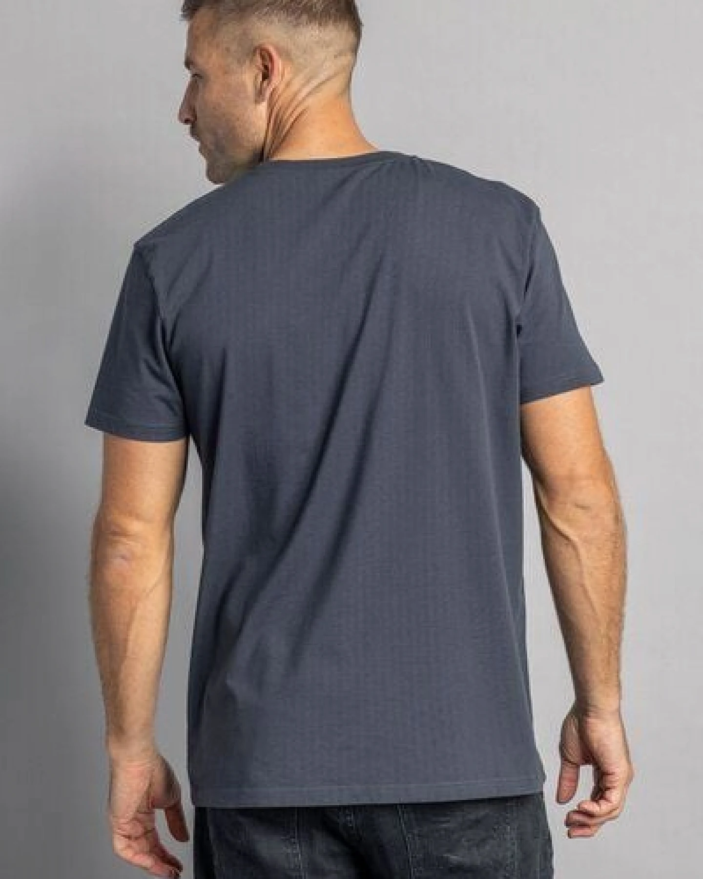 dirts Premium Blank T-Shirt STANDARD – Ansicht 4