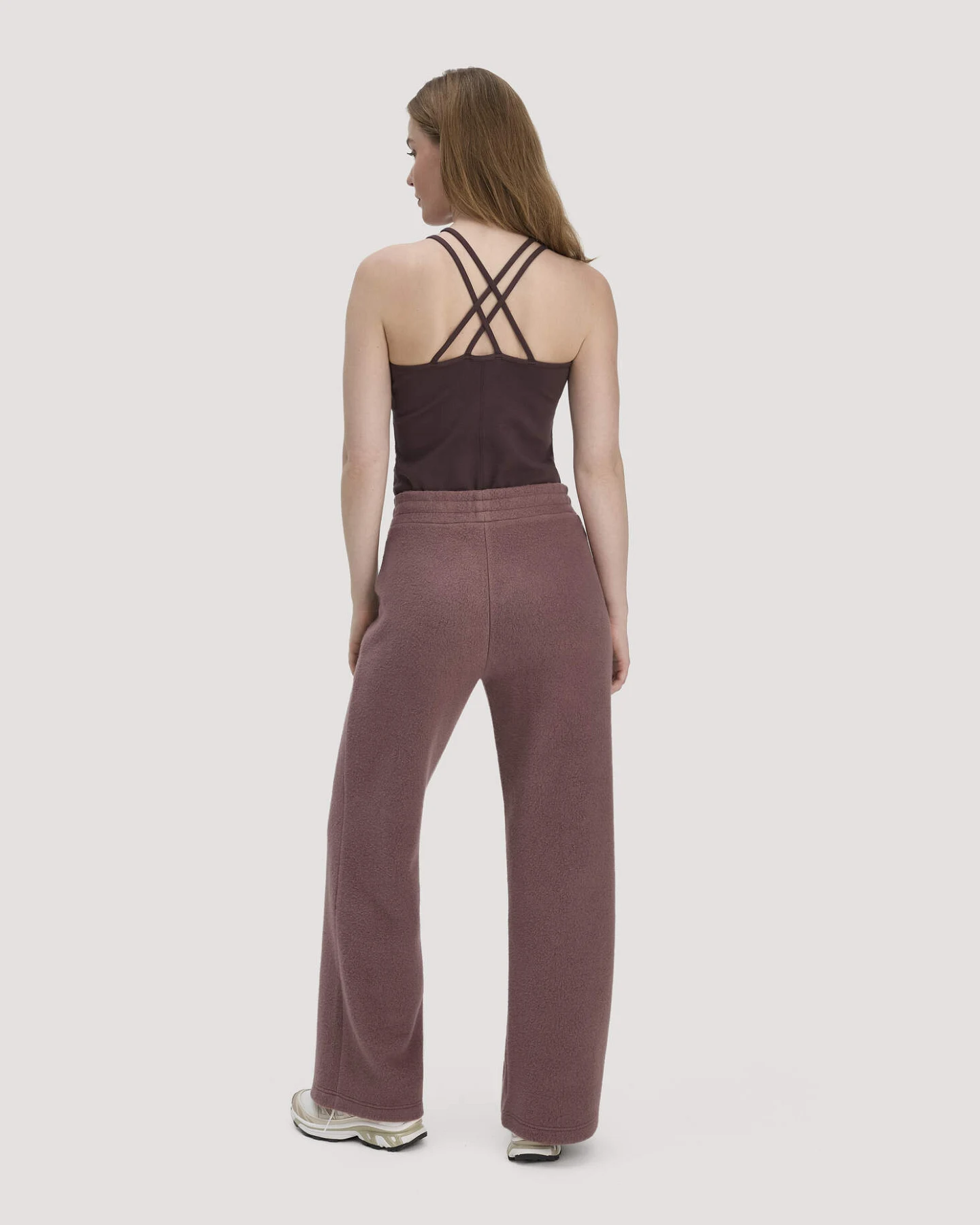 hessnatur Loungewear Fleece Hose Relaxed ACTIVE LIGHT aus Bio-Baumwolle - braun - Größe L – Ansicht 2