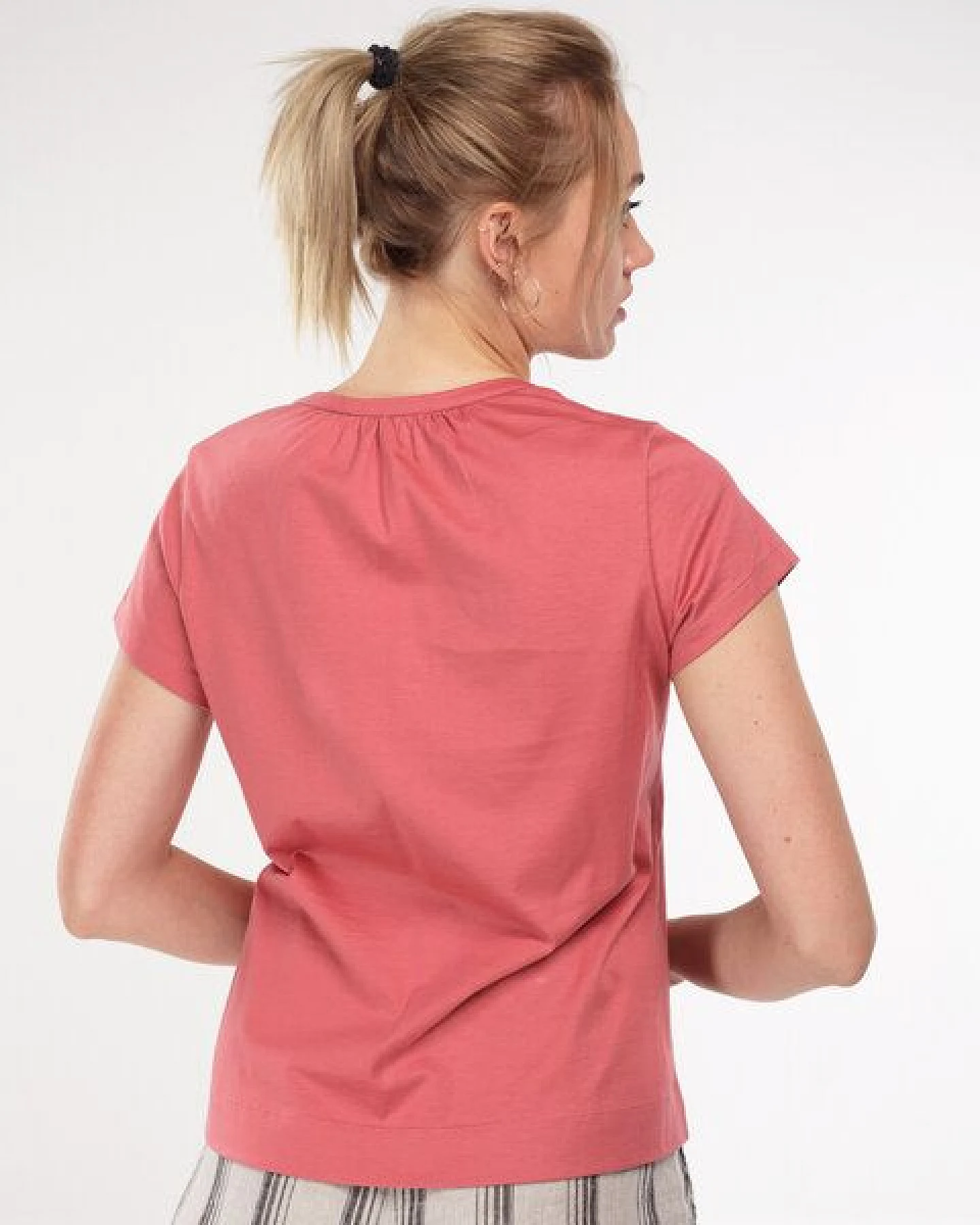 Alma & Lovis Kurzarmshirt im Blusen-Style aus Bio-Baumwolle – Ansicht 4