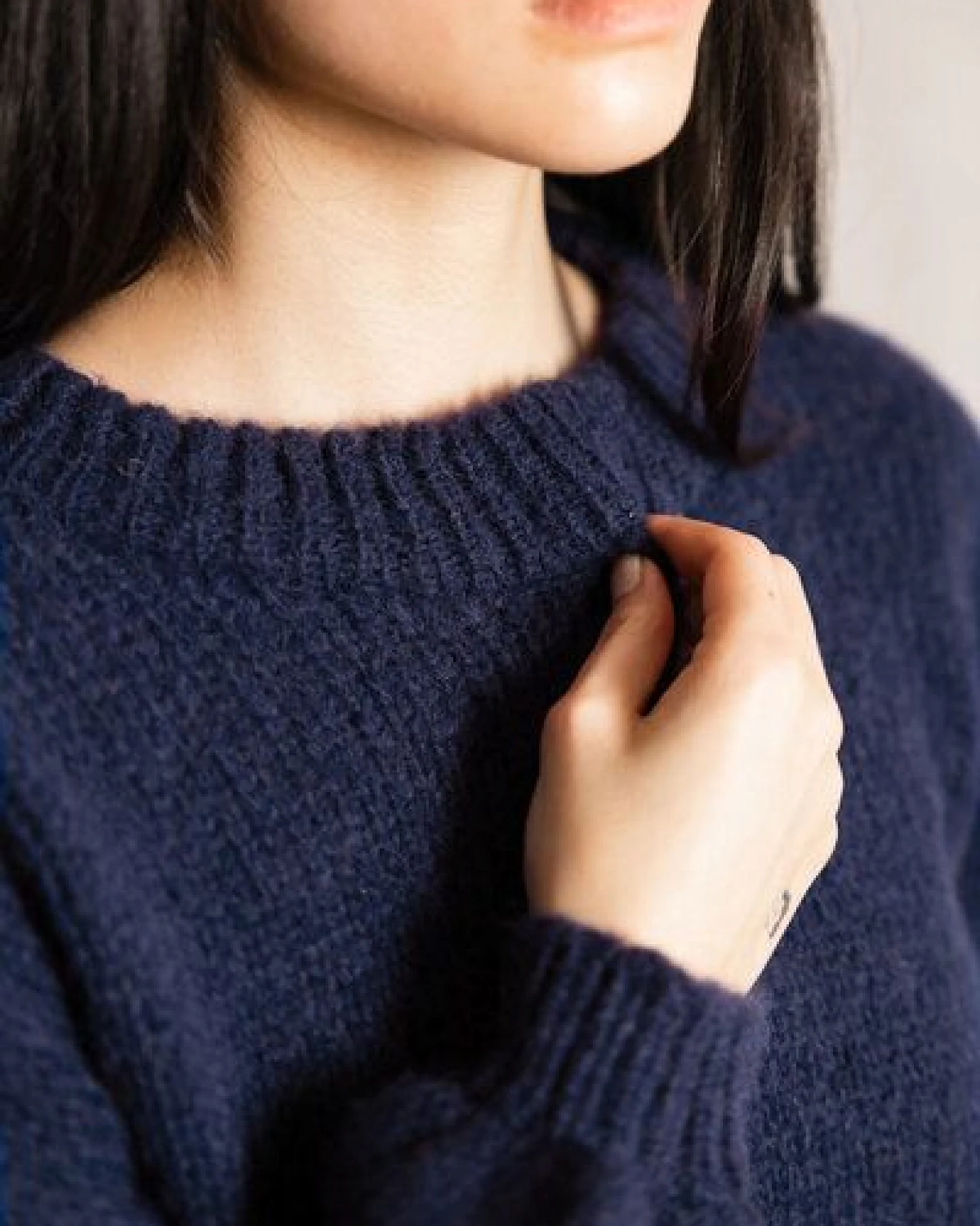 Jyoti - Fair Works Baby-Alpaka Strickpullover Lupuna – Ansicht 4