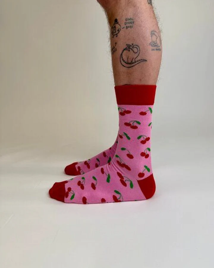 ettics STUDIO sock AOP cherry
