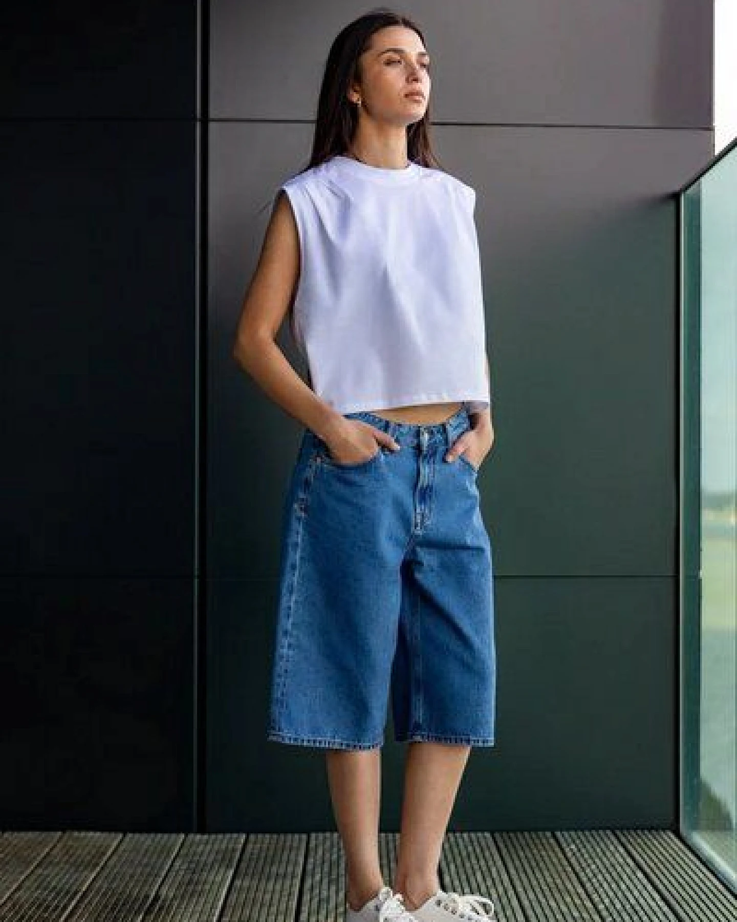Kings Of Indigo Jeans-Shorts JOAN JORT Elliot Mid – Ansicht 4