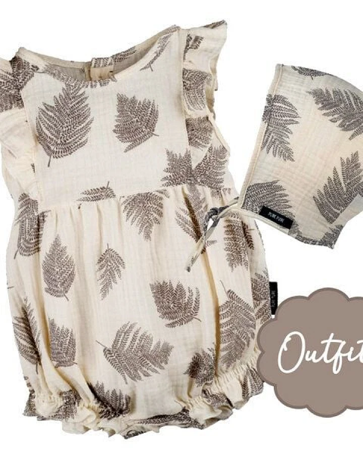 Pure pure by Bauer Outfit Spielanzug und Babymütze ecru-floral