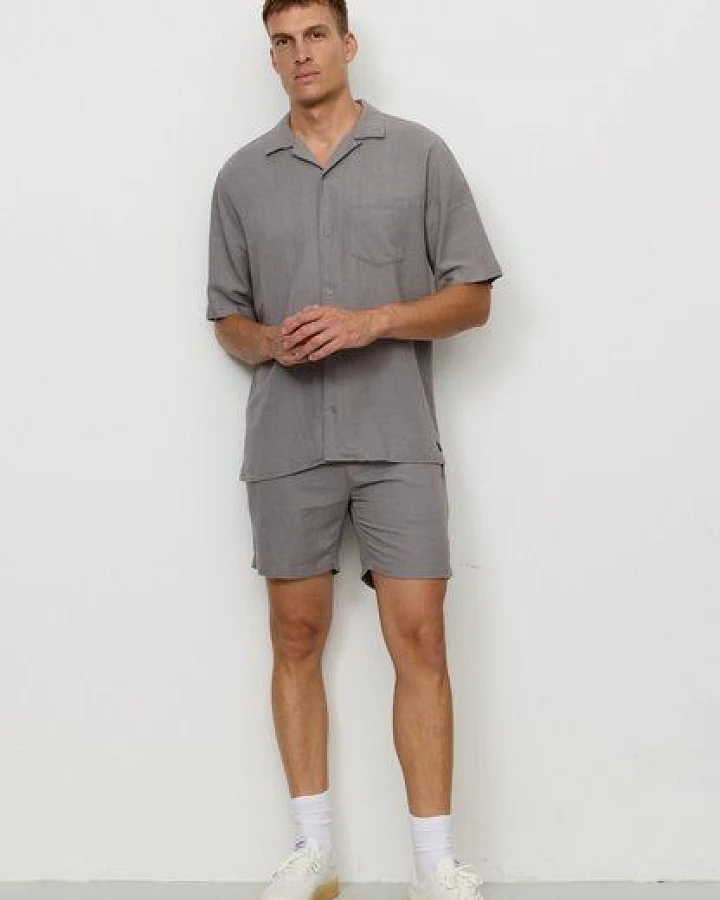 Herren Shorts aus Leinen und LENZING ECOVERO Viskose Mix - CURRY - recolution