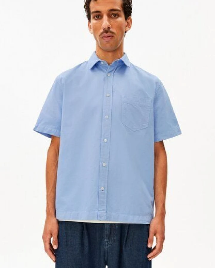 Blau