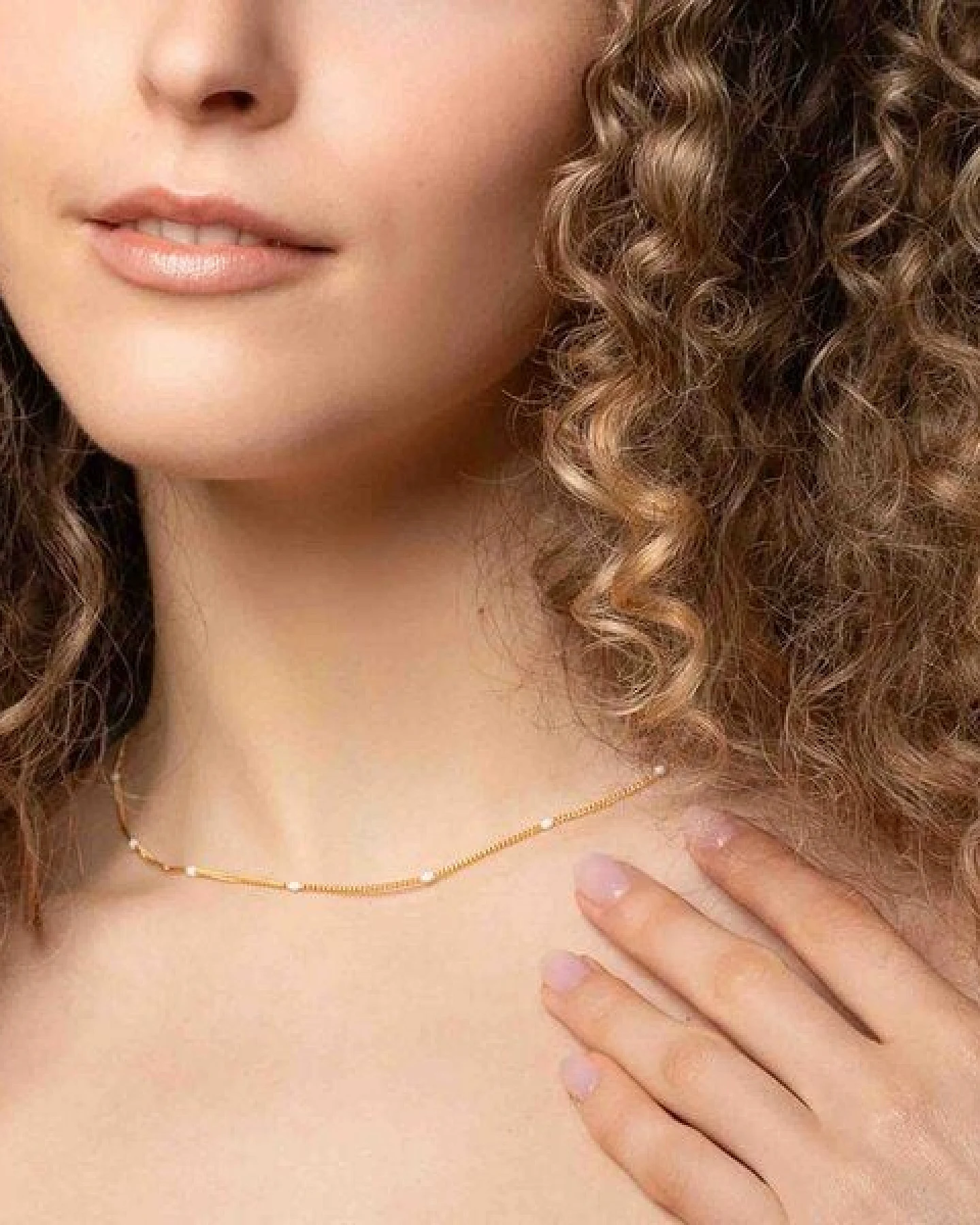 fejn jewelry Kette 'dot' - mit Punkten und Emaille – Ansicht 4