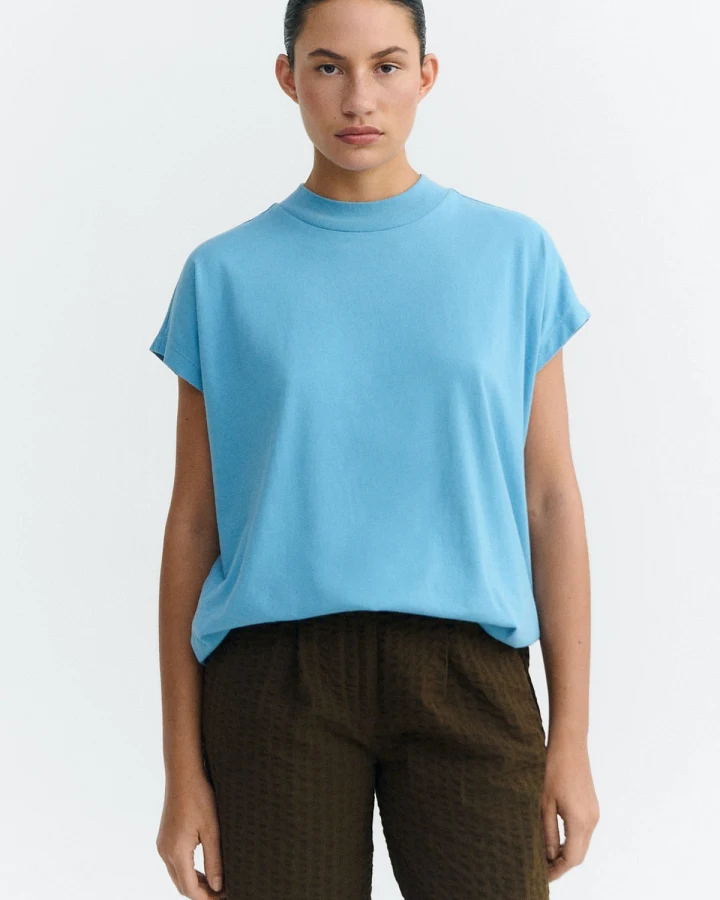 Blau