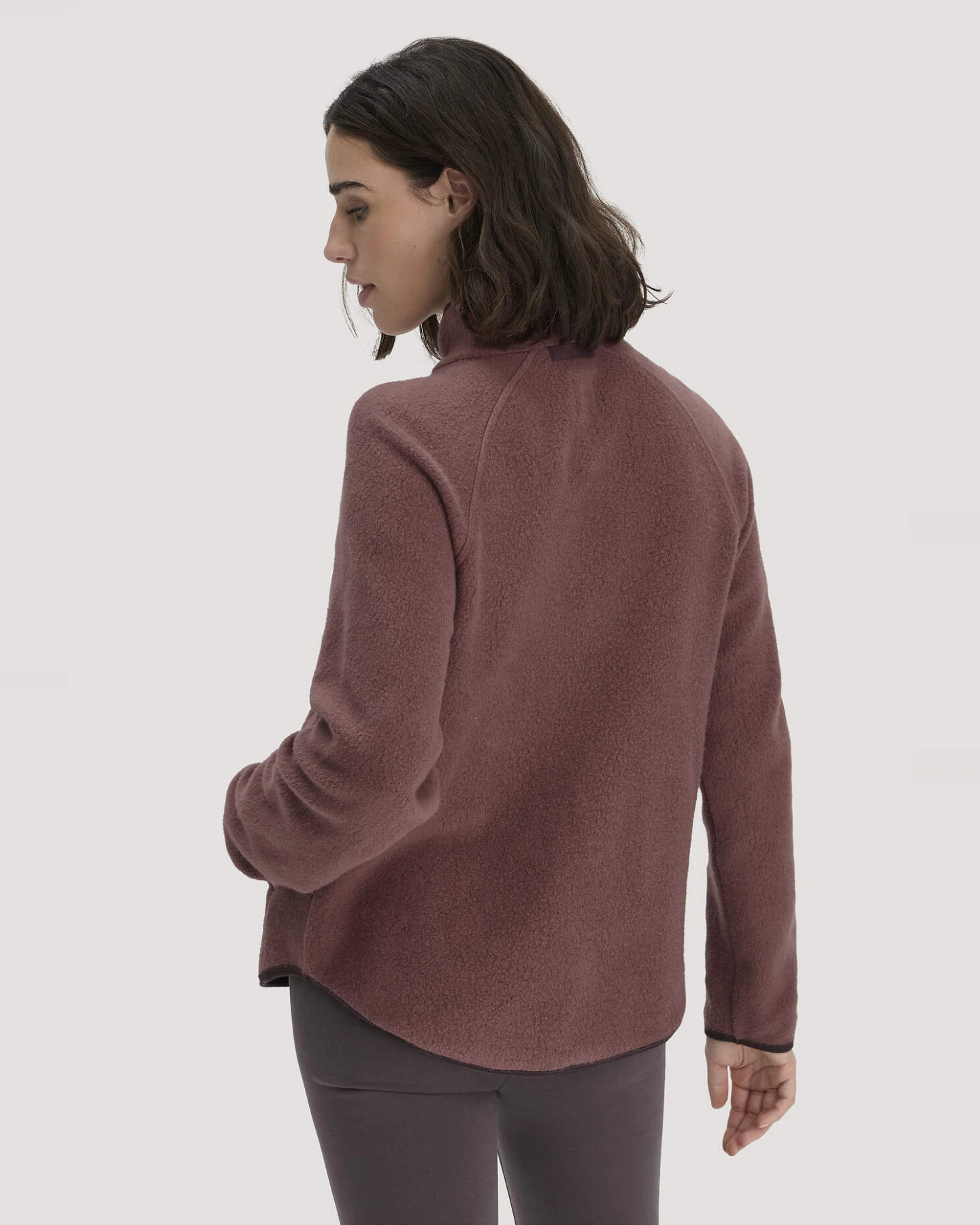hessnatur Loungewear Fleece Jacke Relaxed ACTIVE LIGHT aus Bio-Baumwolle - braun - Größe XL – Ansicht 3