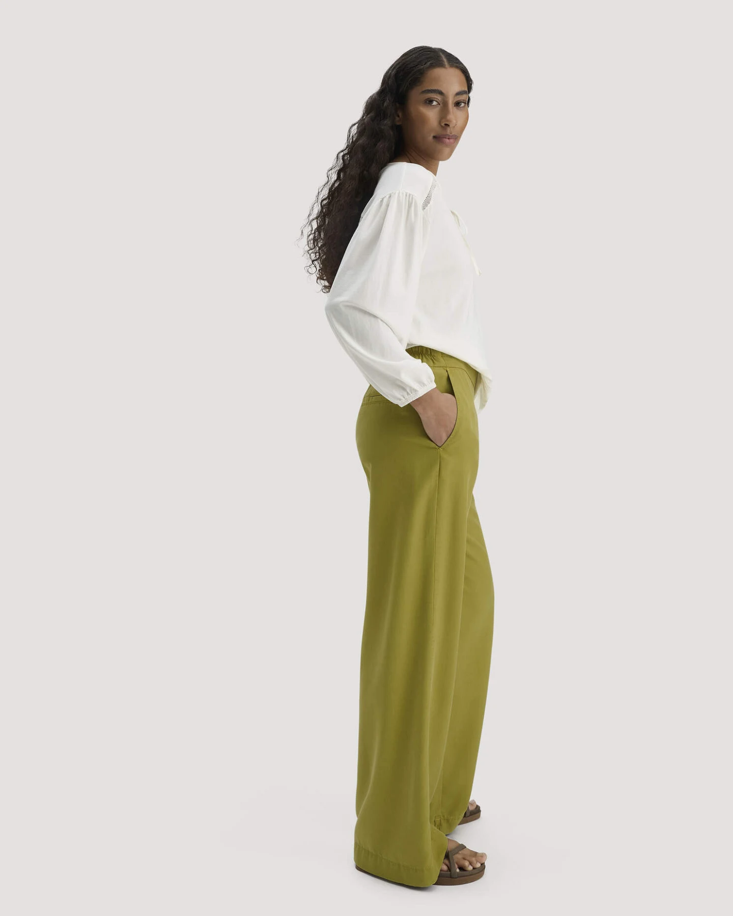 hessnatur Damen Hose Wide Leg aus TENCEL™ Lyocell - grün - Größe 42 – Ansicht 4