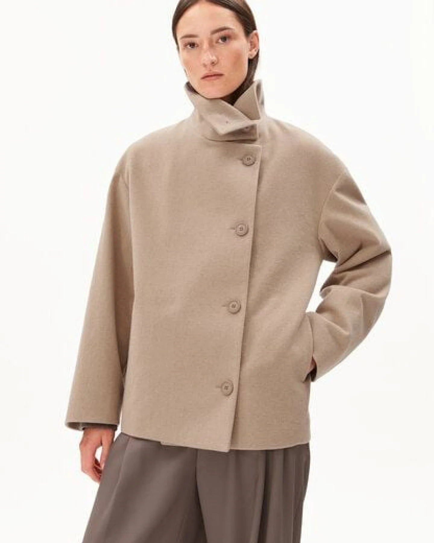 ARMEDANGELS MAJELAA WOOL Damen Mantel aus recycelter Wolle – Ansicht 3
