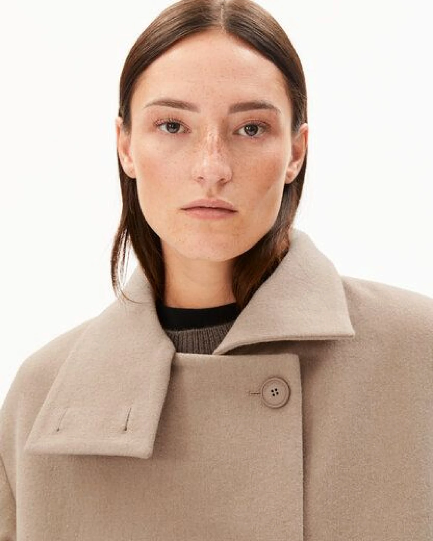 ARMEDANGELS MAJELAA WOOL Damen Mantel aus recycelter Wolle – Ansicht 4